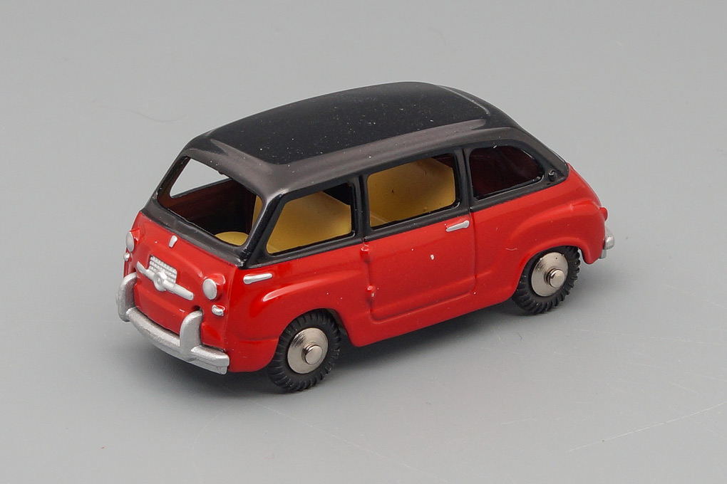 1:48 FIAT 600 MULTIPLA I SERIES 1956 - CAR118979
