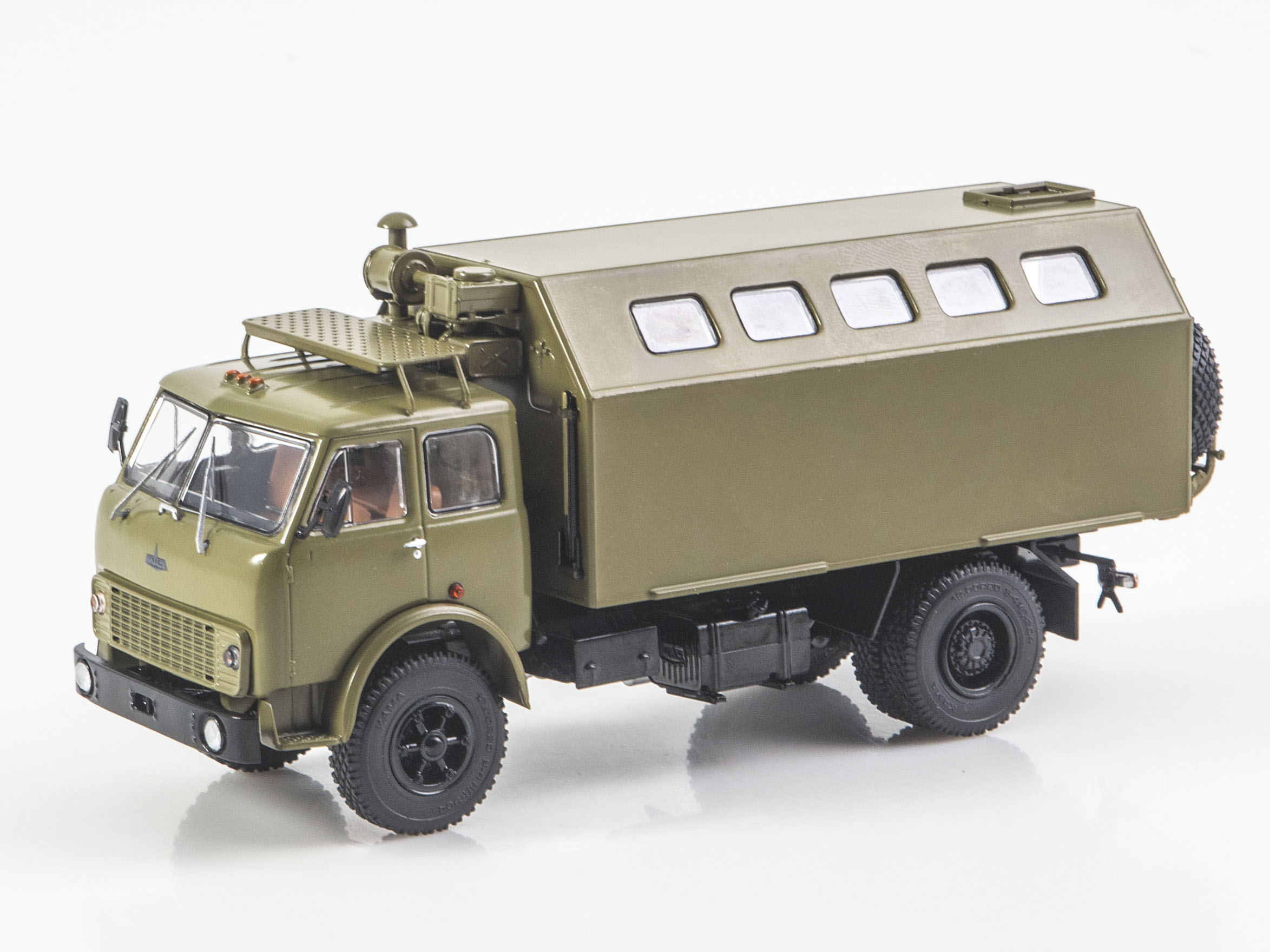 1:43 КУНГ КМ-500 (5334), хаки - SSM1615