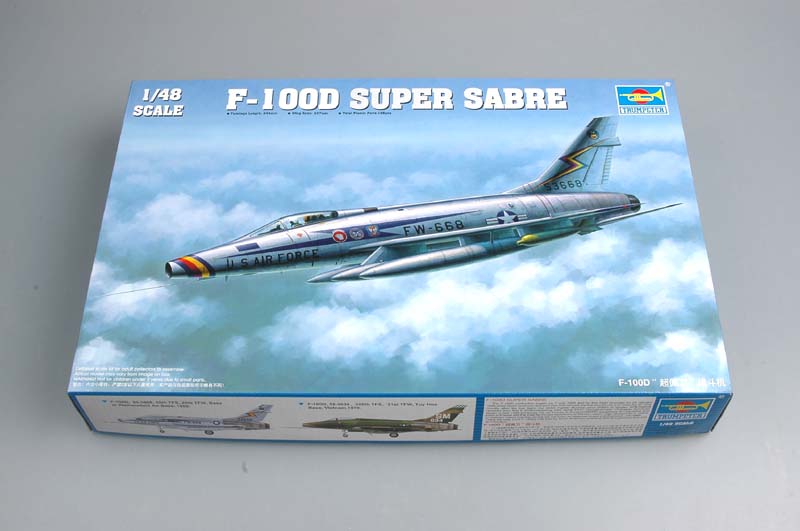 1:48 Сборная модель Американский истребитель F-100D SUPER SABRE - 02839