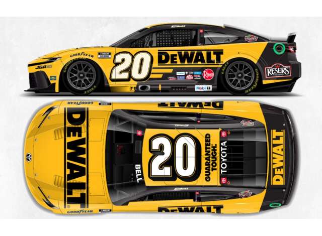 1:24 TOYOTA Camry XSE #20 Christopher Bell *DeWalt* yellow/black 2026 - C202623DWLCD