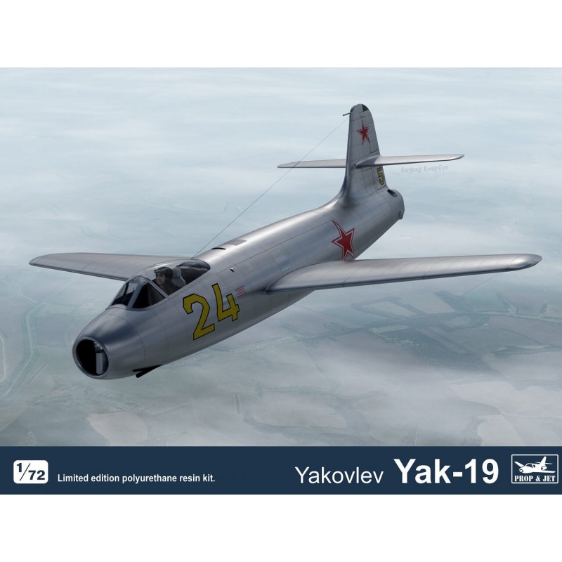 1:72 Сборная модель Як-19 - 7228