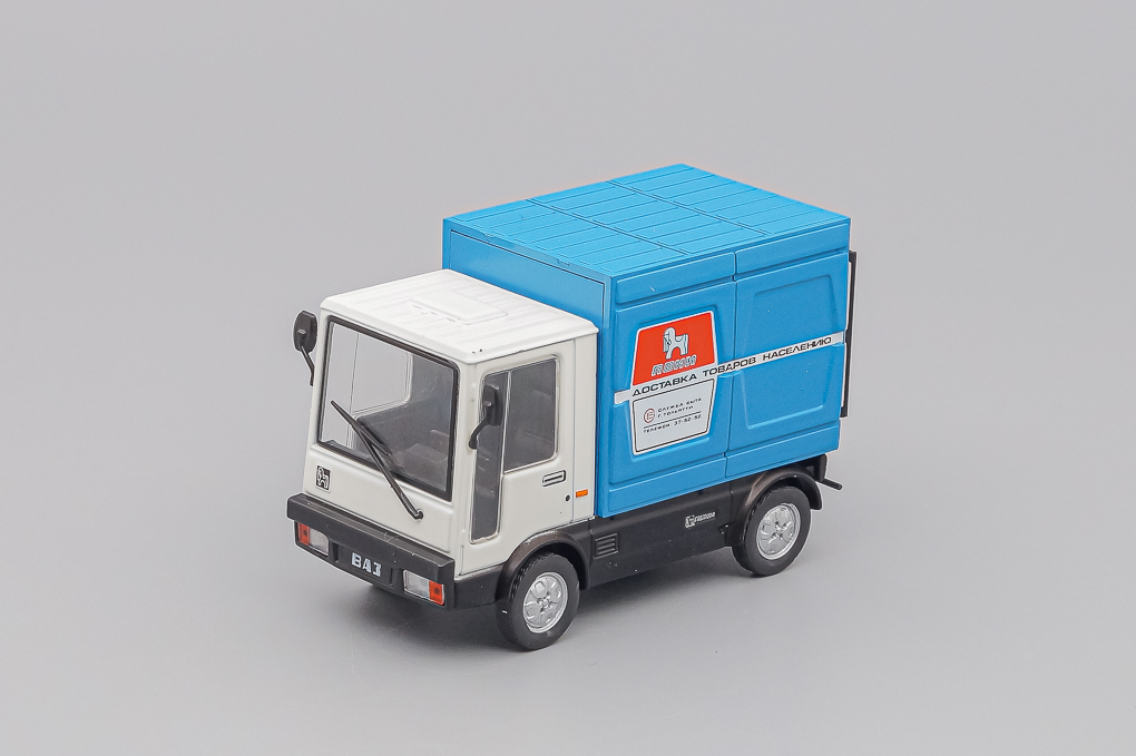1:43 Волжский 2802 Пони фургон, Автолегенды СССР 140, белый / синий - AL140-X5