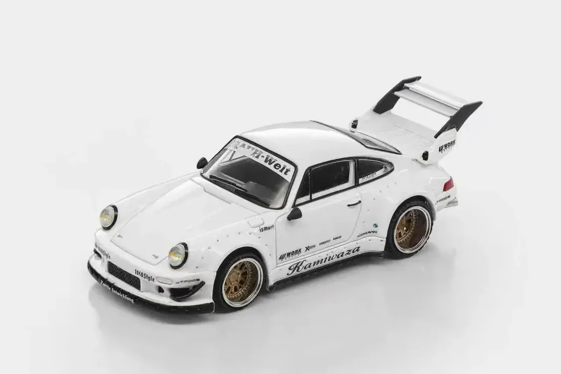 1:64 PORSCHE RWB 930, Kamiwaza white - MM64-RWB930-002