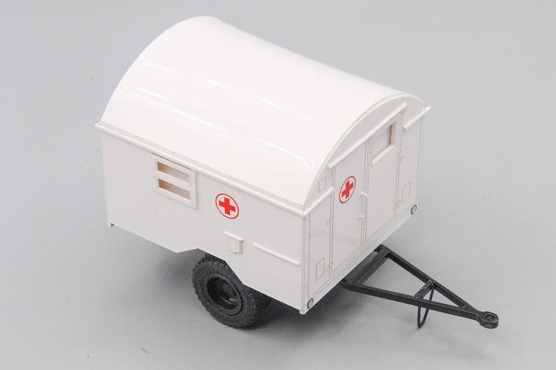 1:43 Прицеп одноосный, кунг медицинский, белый - mal224