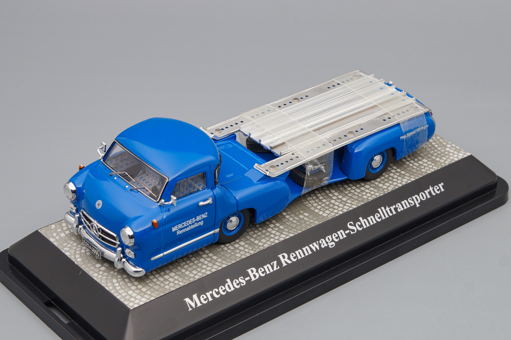 1:43 MERCEDES-BENZ Rennwagen-Schnelltransporter W196, blue wonder - 12225
