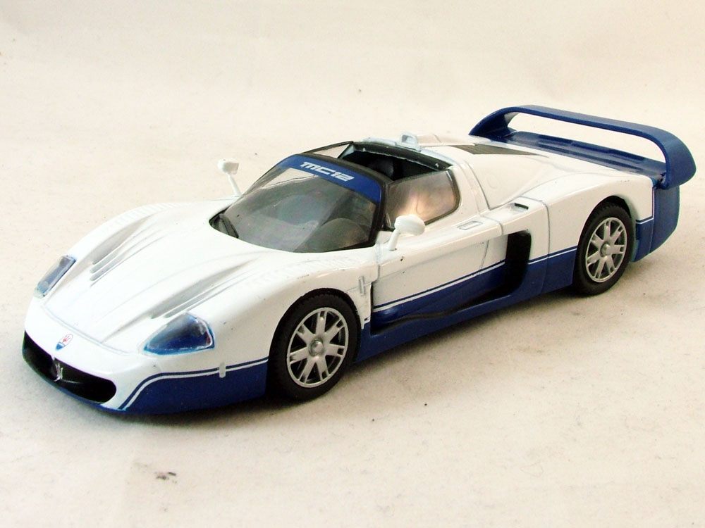1:43 MASERATI MC12, Суперкары 75, white / blue - SUP075