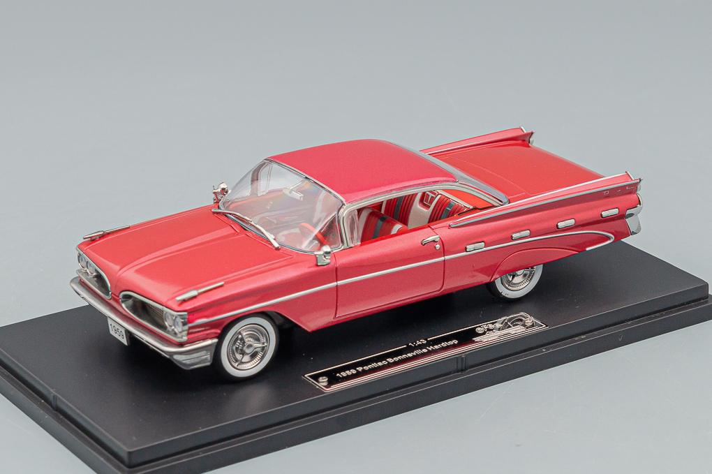 1:43 PONTIAC Bonneville Hardtop (1959), red - 43010D