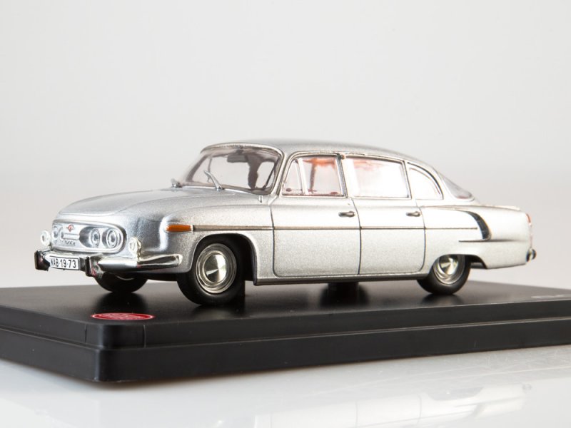 1:43 TATRA 603 (1969) silver - 401A