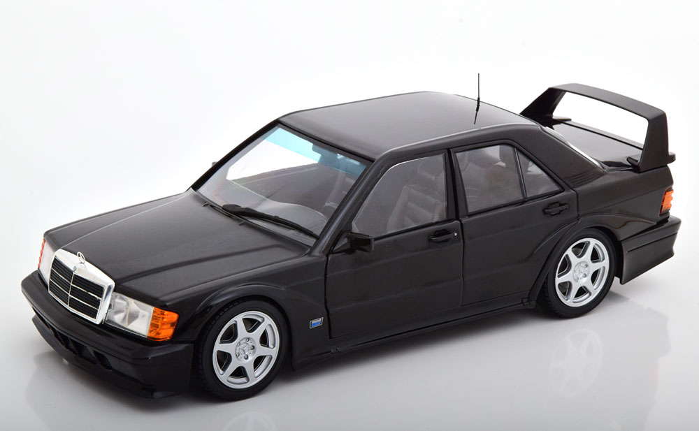 1:18 MERCEDES-BENZ 190E 2.5-16 Evolution 2 (1990), black - S1801001