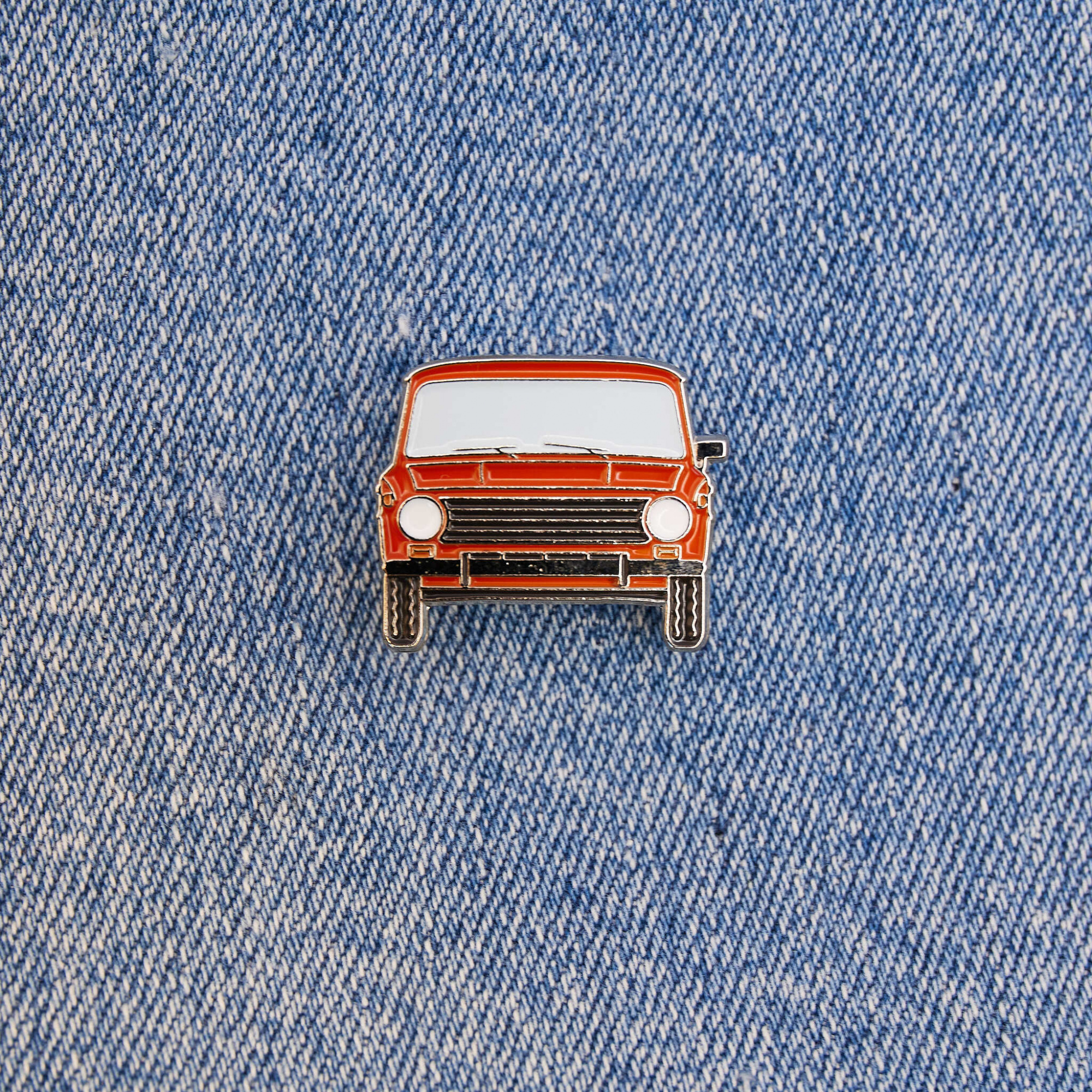 Значок ВАЗ 2101, красный - TAG069