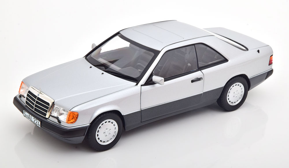 1:18 MERCEDES-BENZ 300 CE-24 Coupe (1990), silver - 183880