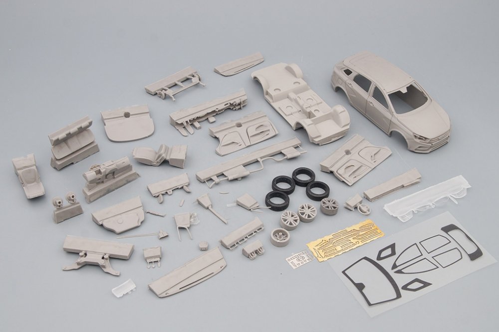 1:43 Сборная модель Lada Vesta Cross универсал SW - KT040