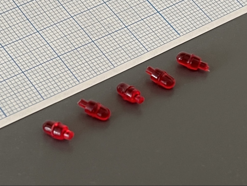 1:43 Маяки цельнолитые LBS 5 Electra красные (5 шт.) - MAX-S128
