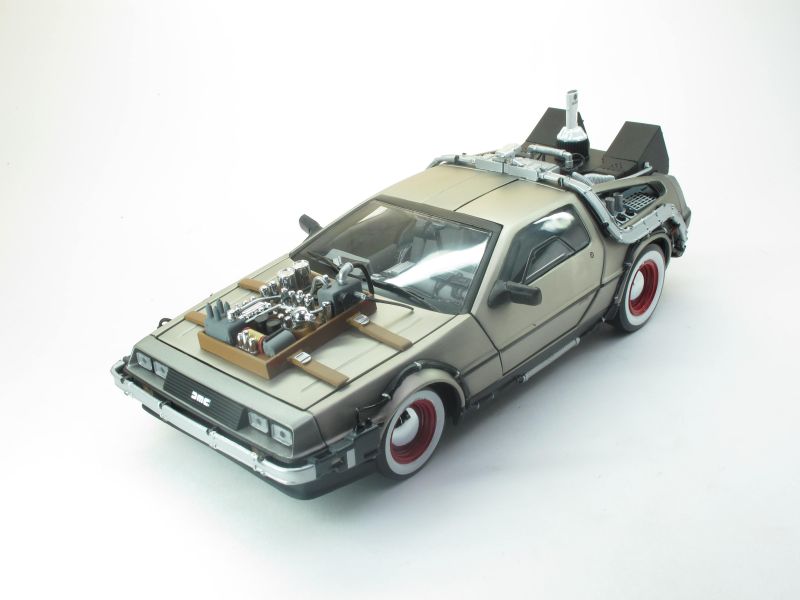 1:18 DELOREAN DMC-12 Time Machine, Back to the Future III - 2712