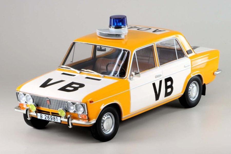 1:18 Lada 1500 ВАЗ 2103 Veřejna Bezpečnost Městska správa SNB Praha (Общественная безопасность Корпуса национальной безопасности Прага) (1976) - MD1823