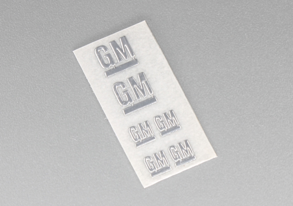 1:18 Наклейка объёмная металлизированная логотипы GM - CMD020