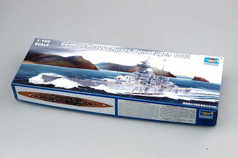 1:700 Сборная модель Немецкий тяжелый крейсер Prinz Eugen (1942г.) - 05766
