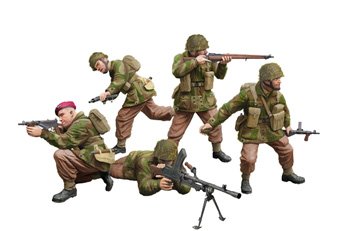 1:35 Сборная модель WWII British Paratroops In Combat Set A - CB35130