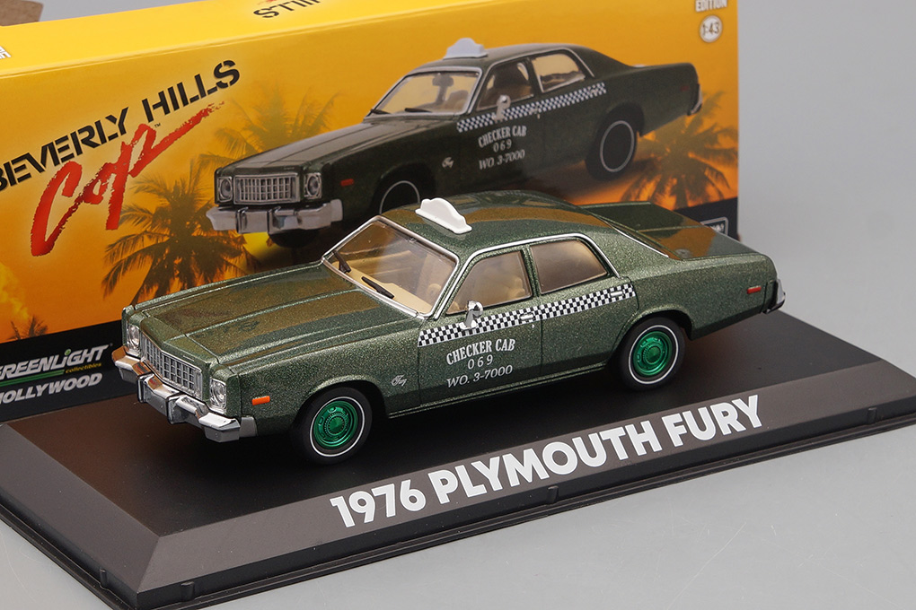 1:43 PLYMOUTH Fury Taxi Checker Cab 069 WO.3-7000 (из к/ф 'Полицейский из Беверли-Хиллз') (Greenlight!) - 86566G