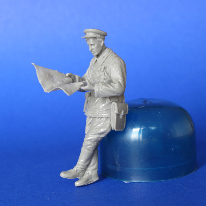 1:35 Cоветский танковый офицер WW2 - MCF35010