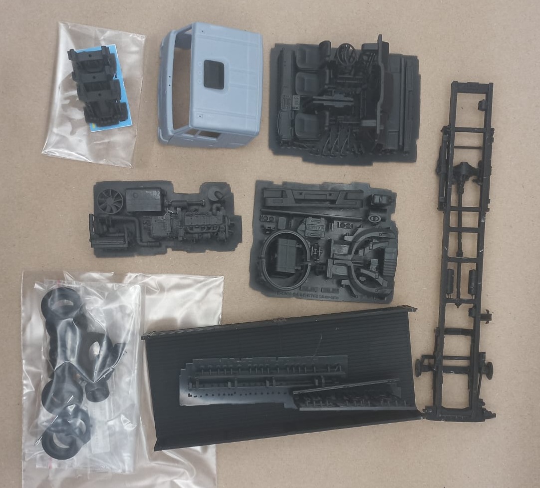 1:43 Сборная модель Камский 4308-R4 бортовой (2810/2810) - ККК4308001