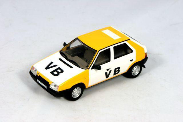 1:43 SKODA Favorit VB (милиция Чехословакии) (1987), white / yellow - 708XA