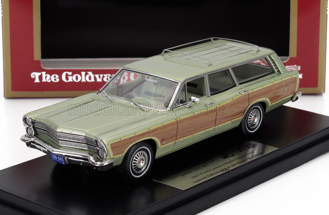 1:43 FORD Country Squire Sw Station Wagon (1967), Green Wood - GC047A