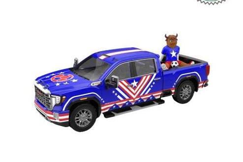 1:64 GMC Sierra 3500 HD *International Soccer Celebration 2026* USA Tribute with Bison Figurine (2022), blue / red / white - 30588