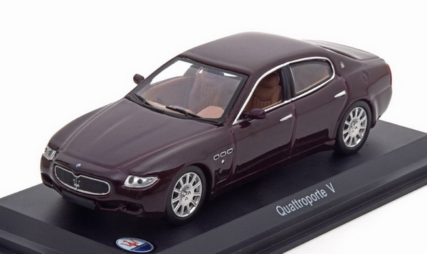 1:43 MASERATI Quattroporte V (2003), maroon - L72841