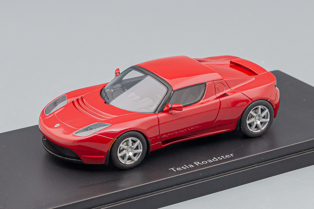 1:43 TESLA Roadster, red - 08977-X1