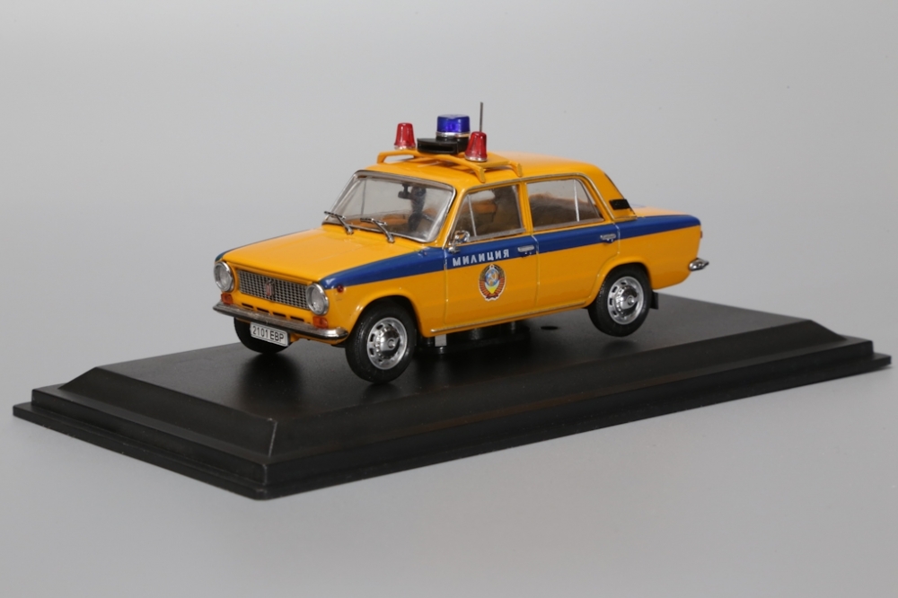 1:43 Волжский 2101 Милиция СССР, желтый - EVRM0143-05