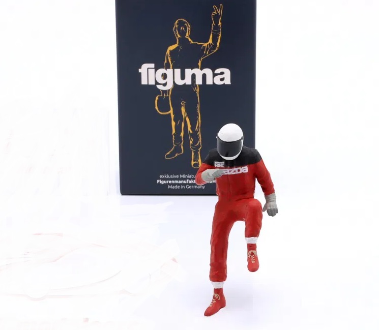 1:18 Фигурка гонщика Mazda 787 - AE180226