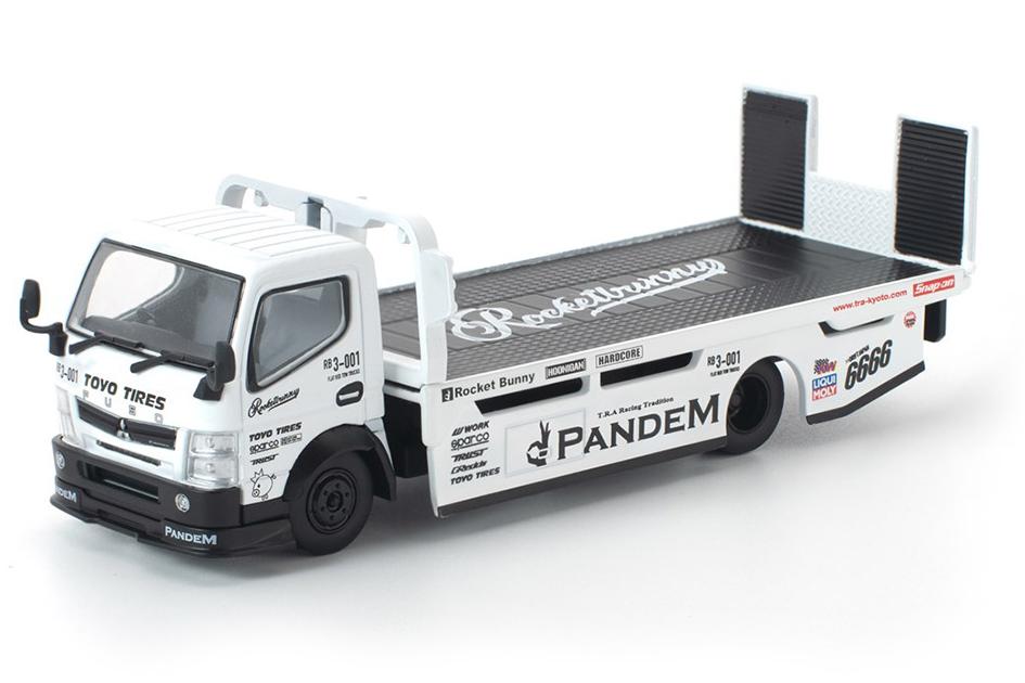 1:64 MITSUBISHI Pandem Fuso 300 Flatbad Transporter, white - PR640484