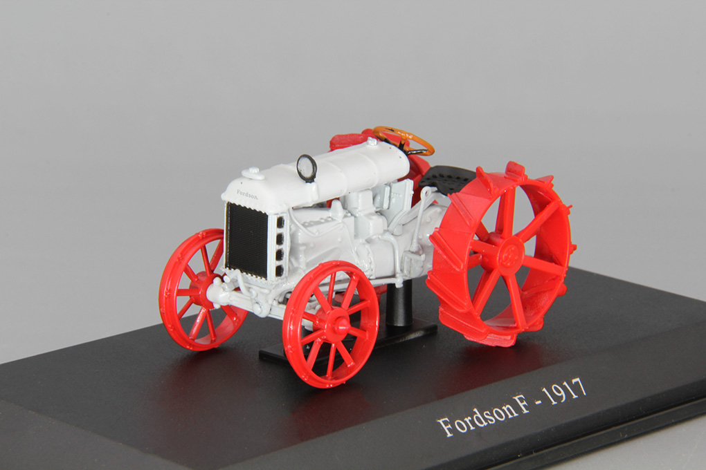 1:43 FORDSON F 1917 (1924), white - UH006062
