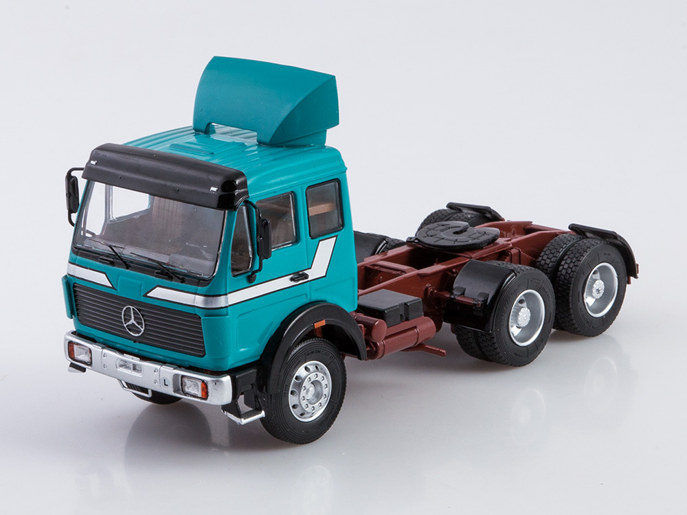 1:43 MERCEDES-BENZ NG2232 седельный тягач, зеленый / красный - SSM1564