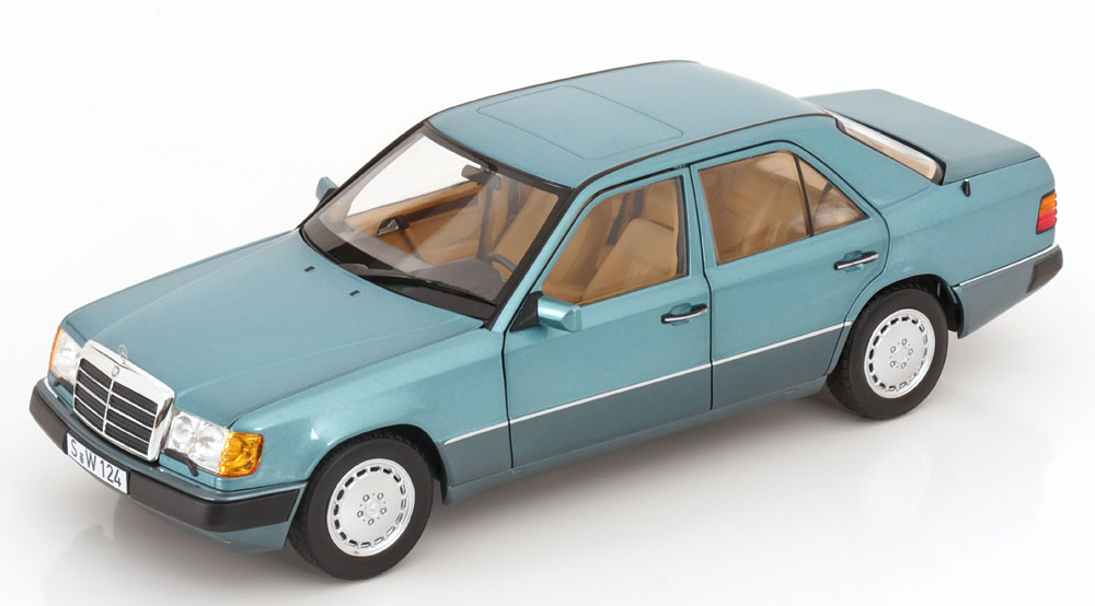 1:18 MERCEDES-BENZ 230E W124 Saloon (1989-1993), light blue-metallic - B66040698