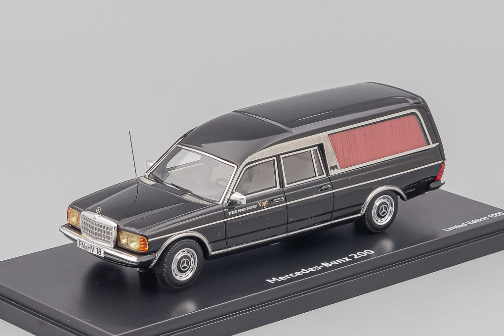 1:43 MERCEDES-BENZ 200 VF123 W123 (1980), black - 08907-X1