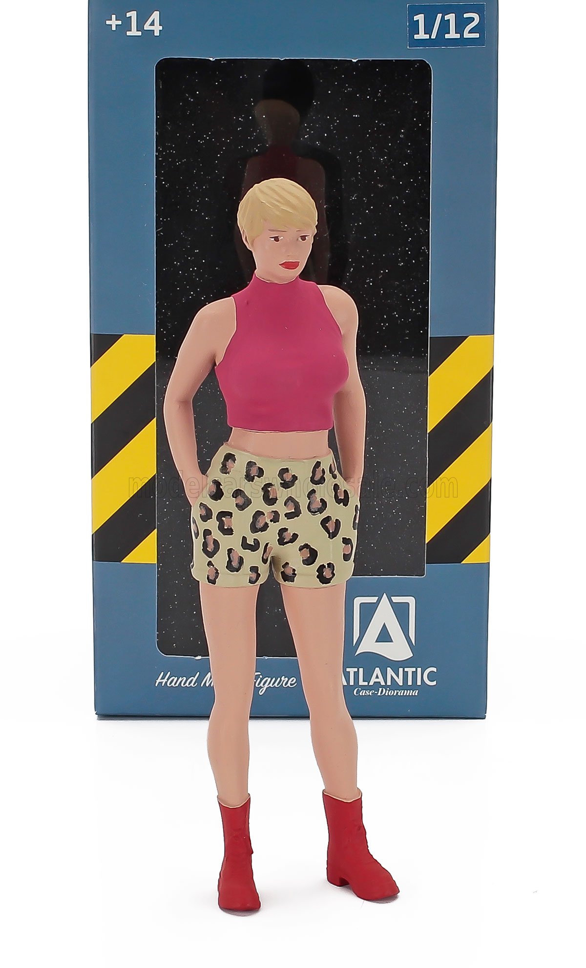 1:12 FIGURES Girl - Lara - ATL12033