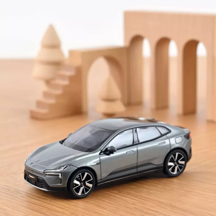1:43 POLESTAR 4 (2024), Storm Grey - 874014