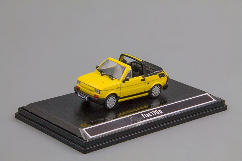 1:43 FIAT 126p cabriolet (с фаркопом) - OF143