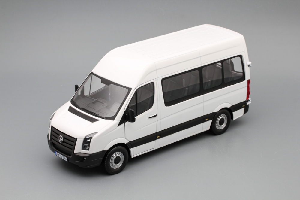1:24 VOLKSWAGEN Crafter Bus, white - 126B-006