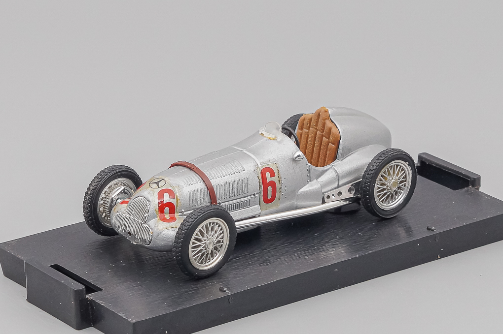 1:43 MERCEDES-BENZ W125 #6 (1937), silver - R070-X1