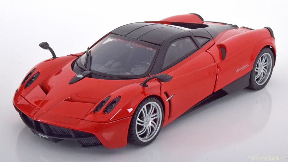 1:18 PAGANI Huayra (2013), rot/schwarz - 79160R