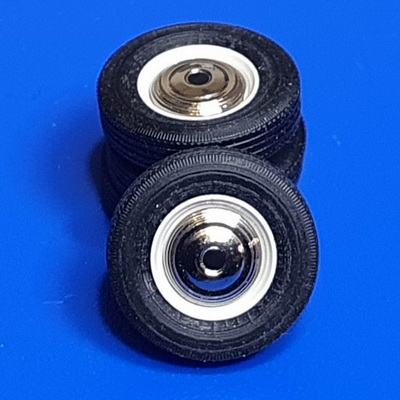 1:43 Комплект колес (4 шт.) (24) в сборе (центральный кружок колпака - чёрный) - ICVA003