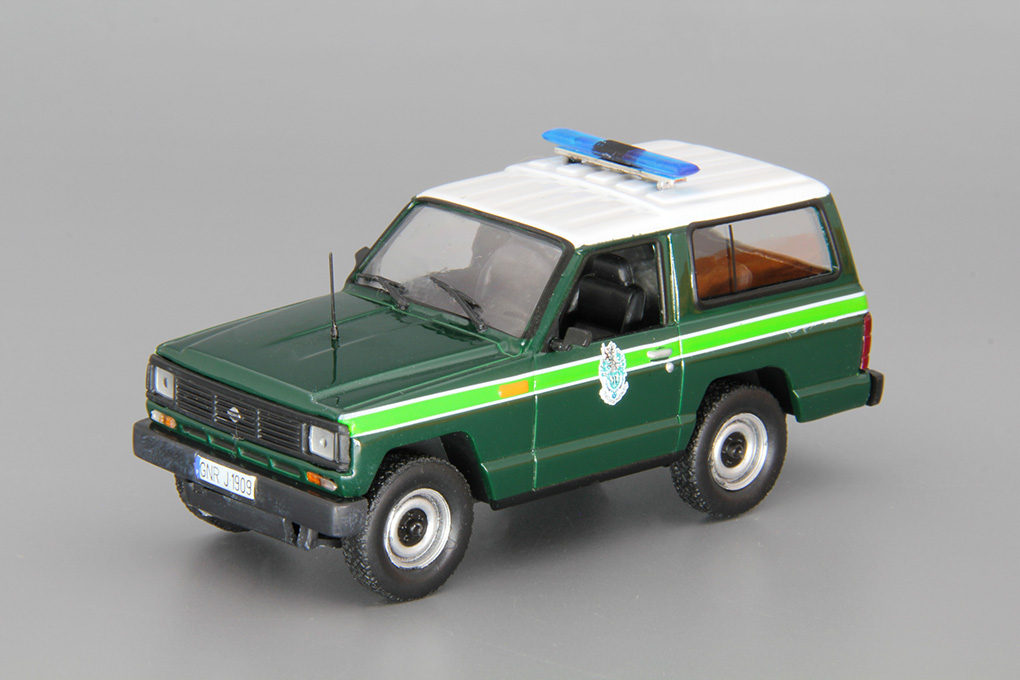 1:43 NISSAN Patrol Национальная гвардия Португалии (1985), Полицейские Машины Мира 54, green - PCW054