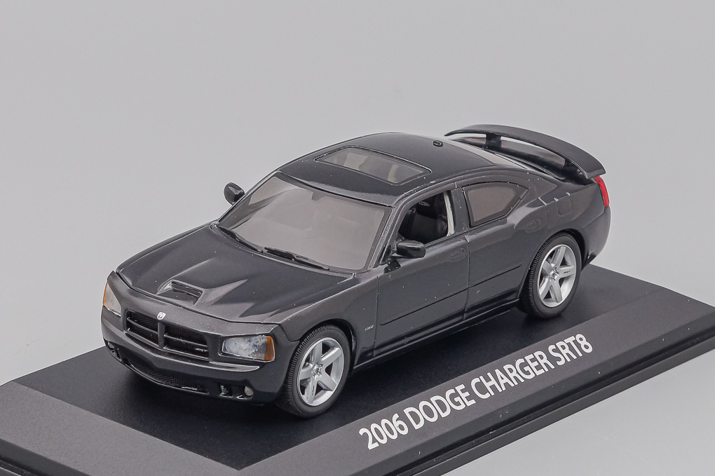 1:43 DODGE Charger SRT8 (2006), black - 950005-X1