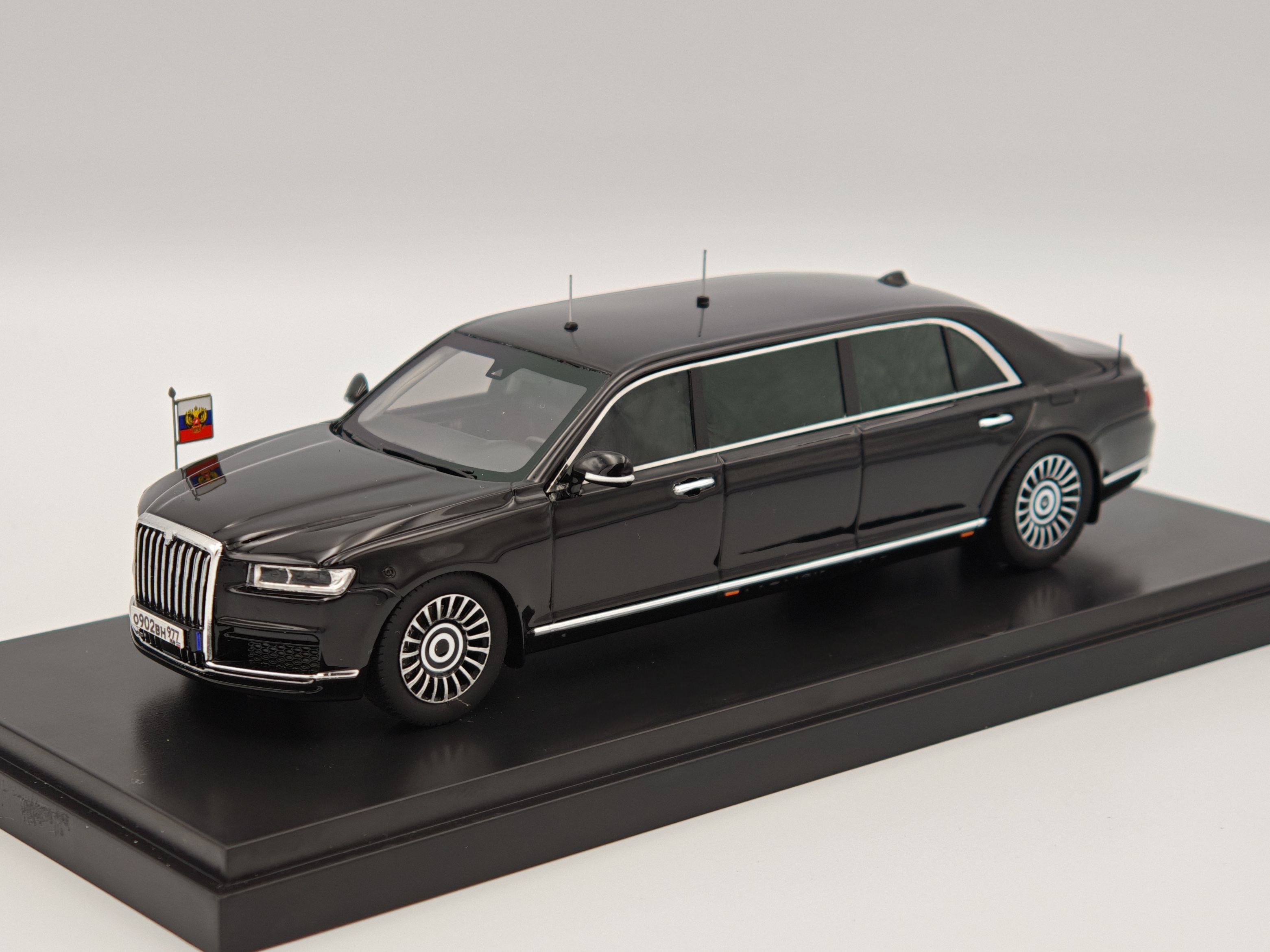 1:43 AURUS SENAT Limousine Инаугурация Президента Российской Федерации Владимира Владимировича Путина 7 мая 2024 г. Москва Кремль О902ВН977 - RVS007