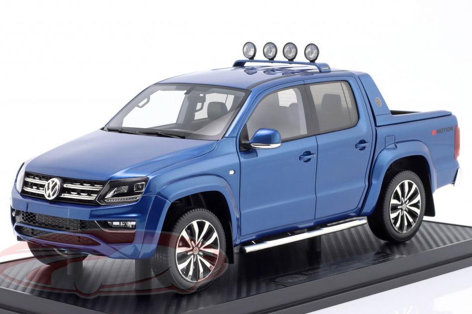 1:18 VOLKSWAGEN Amarok (2010), blue metallic - RM-0063