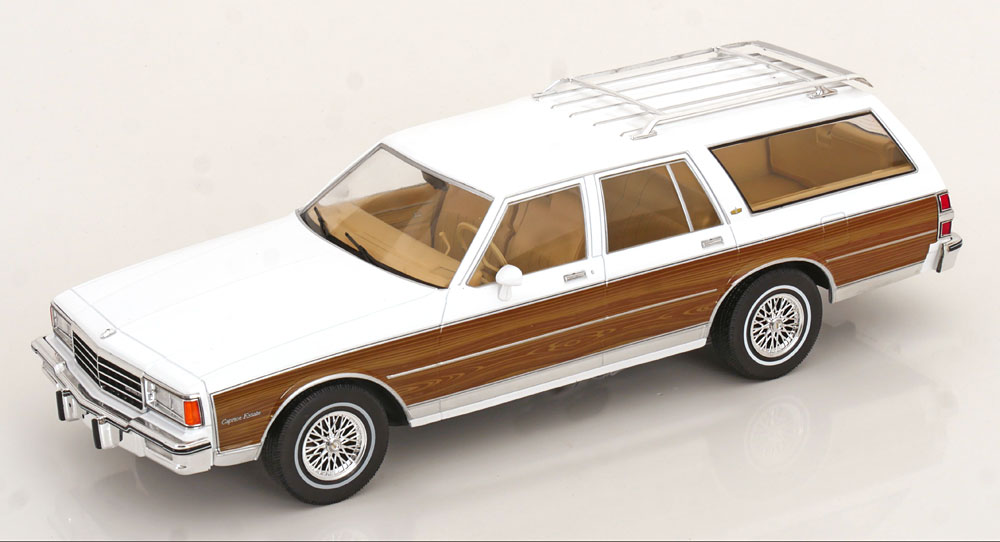 1:18 (Уценка!) CHEVROLET Caprice Estate Wagon (1985), white / decor - MCG18475-Z1