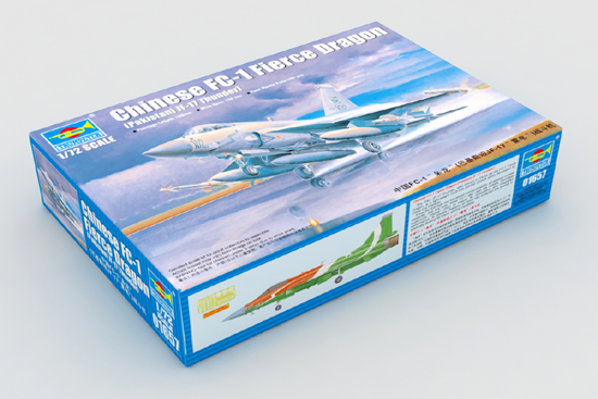 1:72 Сборная модель Китайский истребитель-бомбардировщик Chengdu FC-1 Xiaolong (Пакистанский JF-17 Thunder) - 01657